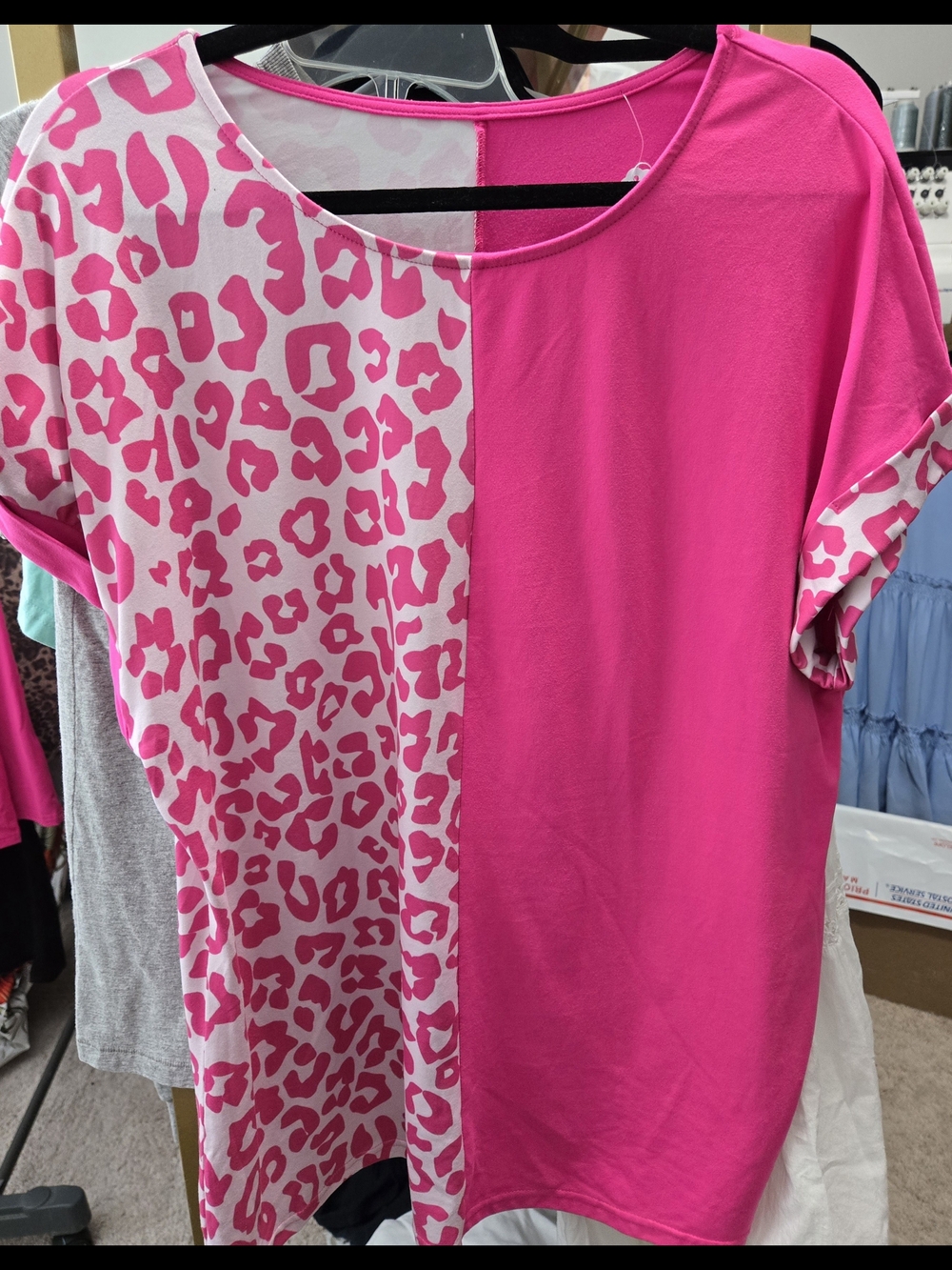 Women’s Hot Pink Leopard Split-Print Top